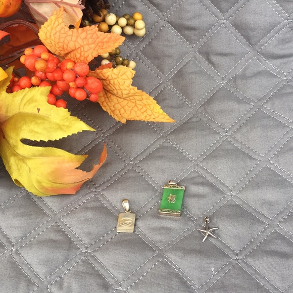 Sterling charms - Picture 2 of 2